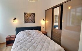 Appartement De Charme Dans Immeuble Haussmannien