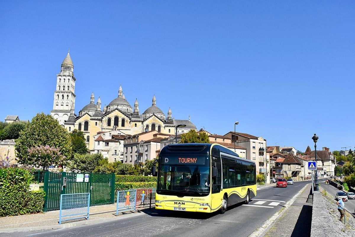 Appartement De Charme Dans Immeuble Haussmannien Périgueux Extérieur photo
