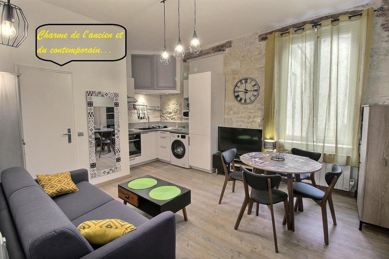 Appartement De Charme Dans Immeuble Haussmannien Périgueux Extérieur photo